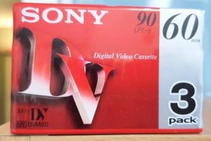 Sony   mini  dv   cassettes   3DVM60R3   pak  van   3
